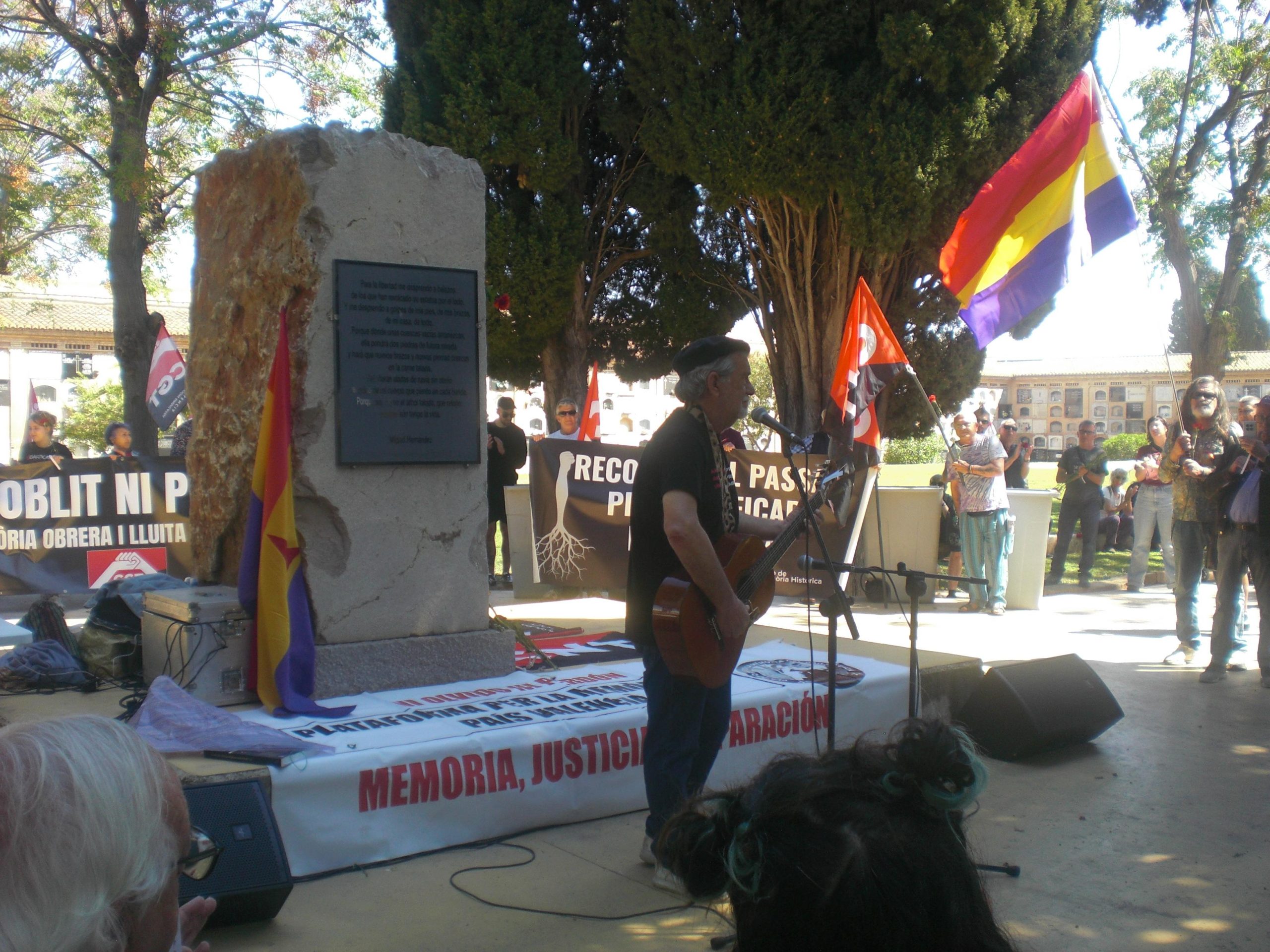 Homenatge als represaliats pel franquisme a València