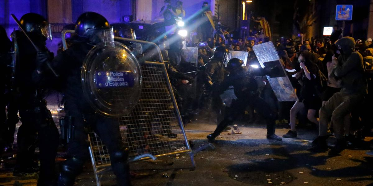 [Barcelona] Más luchas por la vivienda dejan 13 detenidos y 30 policías heridos