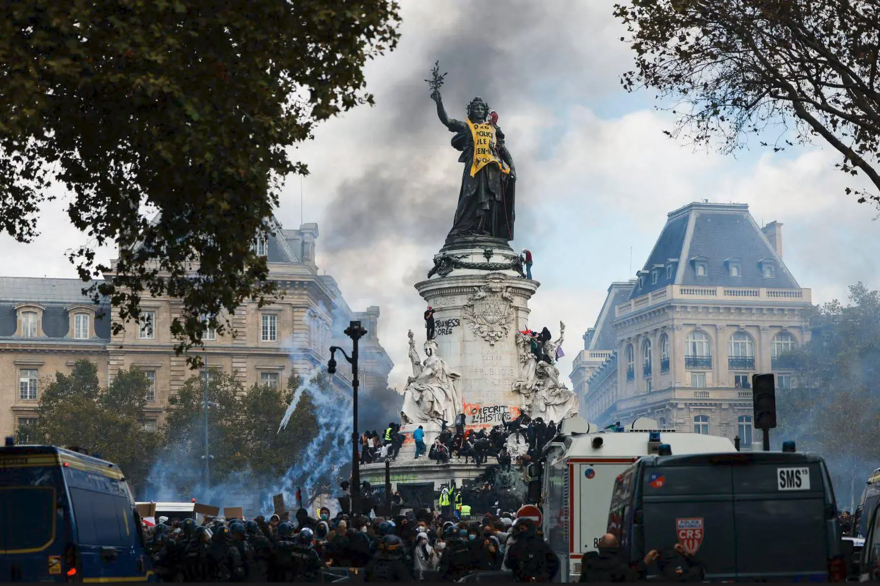 [Francia] LCDP: «Estamos dejando la era contemporánea»